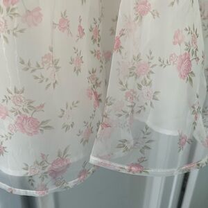 Adorable Feminine Mini Dress!